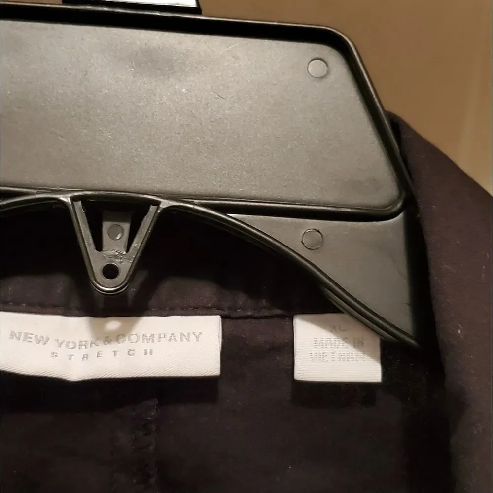 New York & Company black short sleeve button shirt - Picture 4 of 6